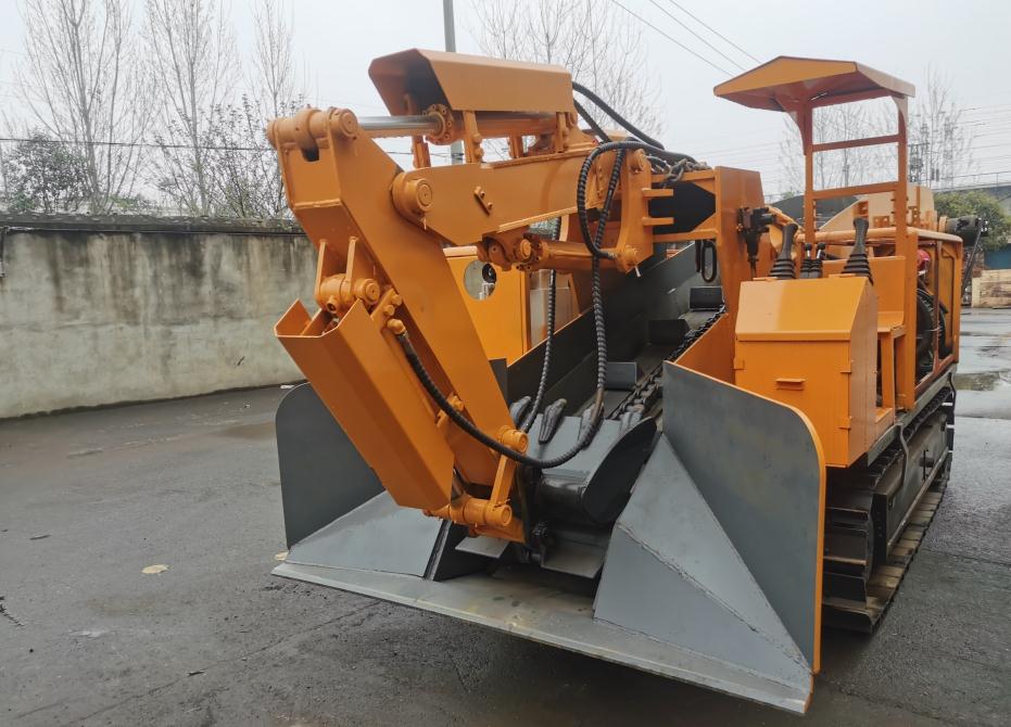 履帶扒渣機(jī) 履帶扒渣機(jī)
