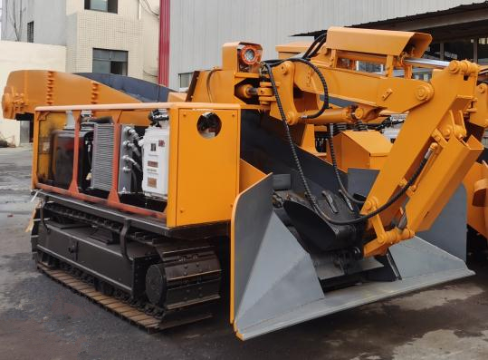 使用履帶扒渣機(jī)要做哪些預(yù)啟動(dòng)?檢查工作呢呢？這3點(diǎn)看一看！