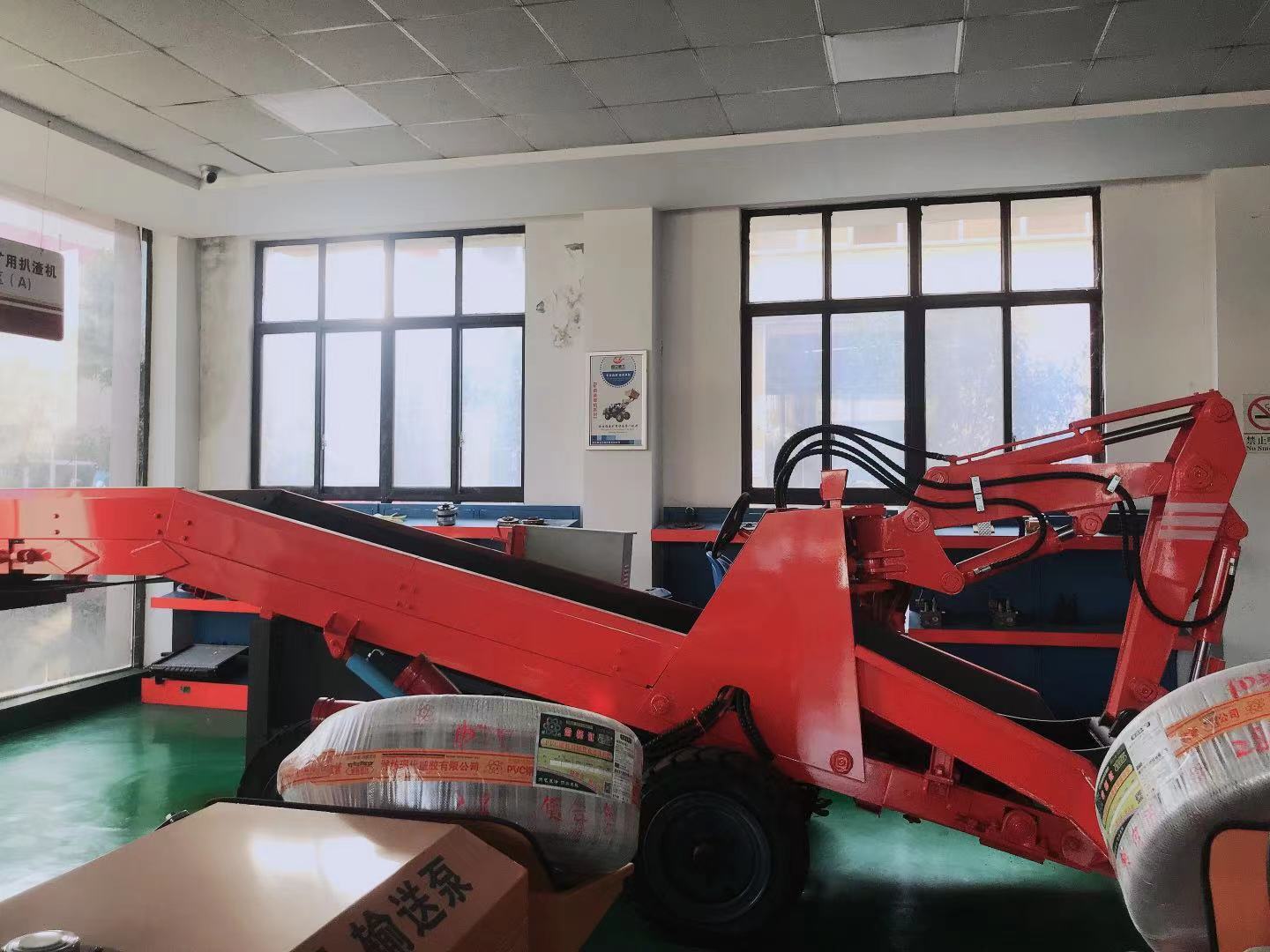 使用帥龍扒渣機(jī)的老司機(jī)是怎么維護(hù)和保養(yǎng)機(jī)器的？