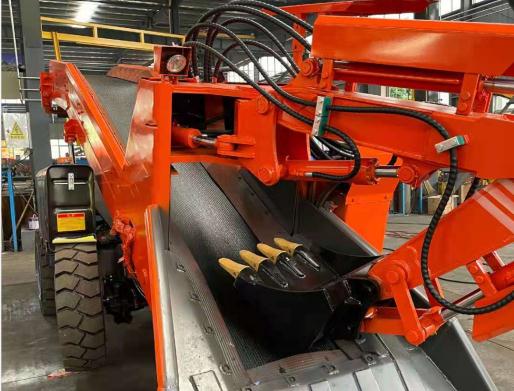 履帶扒渣機(jī)的這5個(gè)特點(diǎn)，了解嗎？