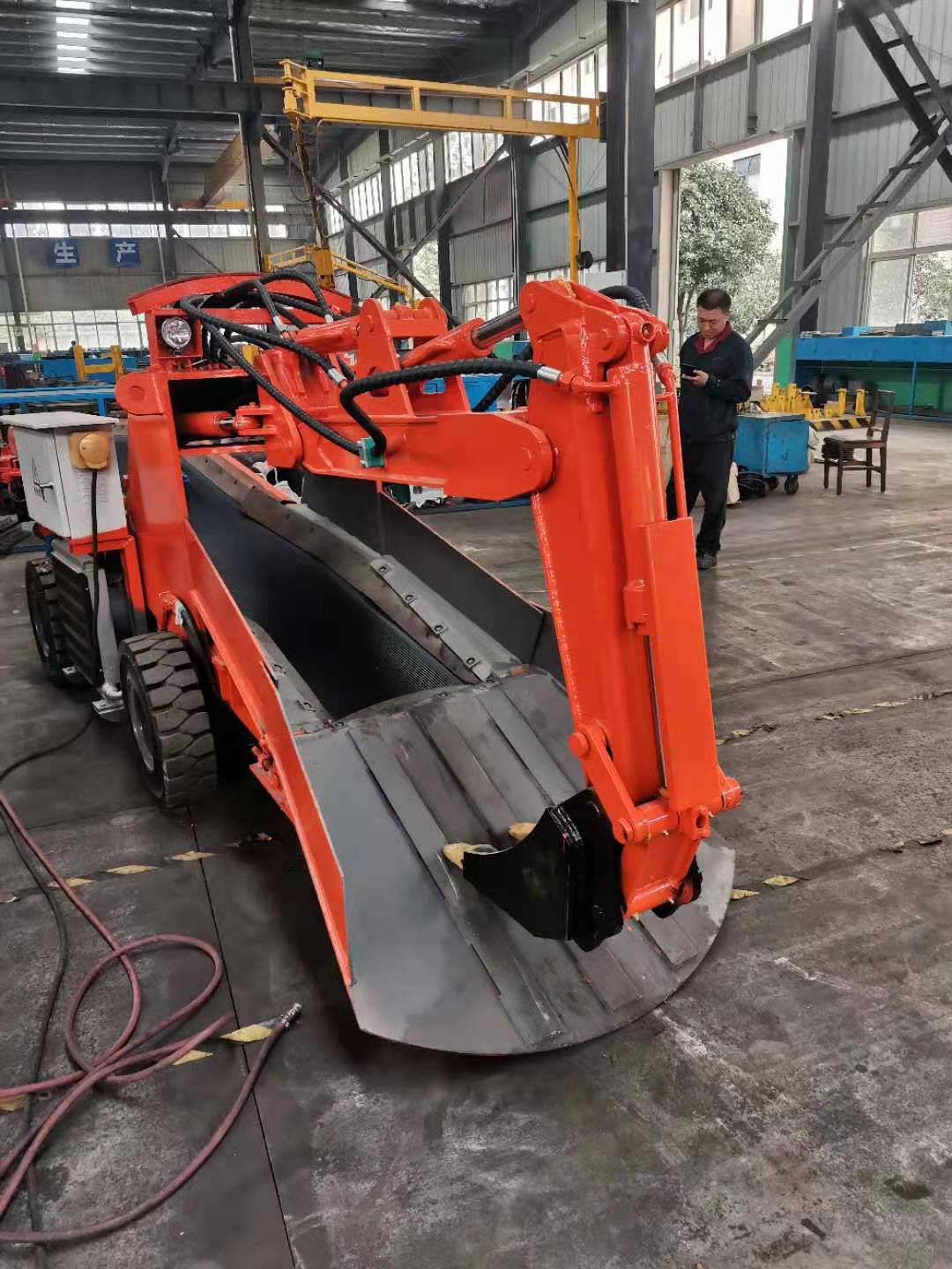 礦用扒渣機(jī)速度變慢？